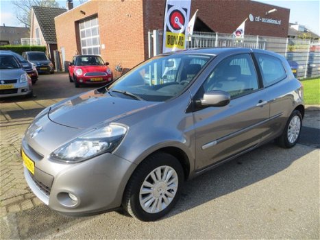 Renault Clio - 1.2 TCe Collection AIRCO-PARKEERHULP-NWE APK - 1
