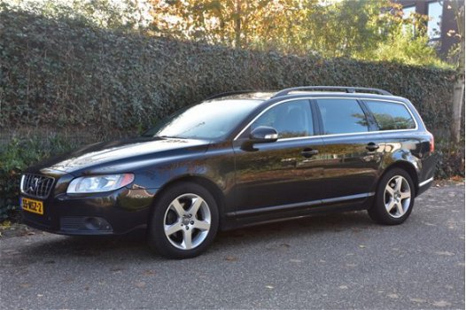 Volvo V70 - 2.0D Limited Edition - 1