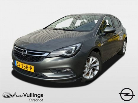 Opel Astra - 1.4 Innovation (navigatie, clima, parkeersensoren) - 1