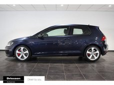 Volkswagen Golf - 2.0 TSI GTI Performance (Schuifdak - Navigatie - Dynaudio)