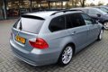 BMW 3-serie Touring - 318i 50 procent deal 3.475, - ACTIE Pano dak / Xenon / Angel eyes / Stoelverw - 1 - Thumbnail