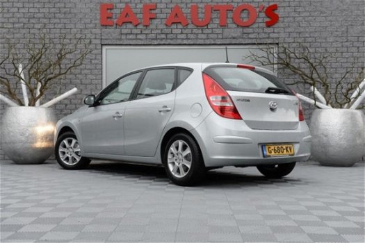 Hyundai i30 - AUT / 5 Drs / Elec pakket / Stuurbediening / Allu velgen / Isofix - 1