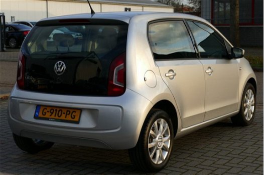 Volkswagen Up! - 1.0 high up BLM BJ08-2015 Airco, LM Velgen, 5-Deurs - 1