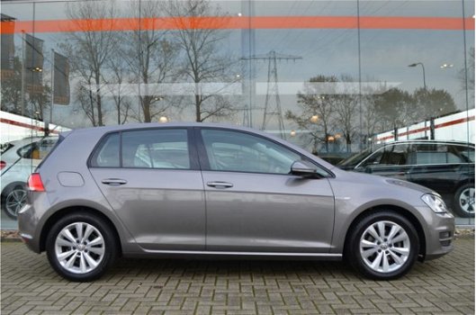 Volkswagen Golf - TSI 115PK E6 Executive, NL AUTO, 06-2017, 1e Eig, Navi Discover, Climate, Cruise, - 1