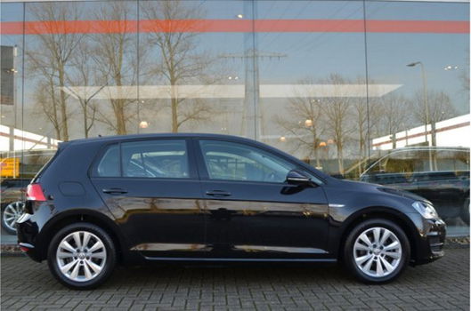 Volkswagen Golf - TSI 115PK E6 Executive, NL AUTO, 06-2017, 1e Eig, Navi Discover, Climate, Cruise, - 1