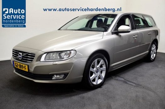 Volvo V70 - 2.0 D3 150pk Classic Edition | Xenon | Stoel verw | ON-Call | PDC v+a | Stand kachel - 1