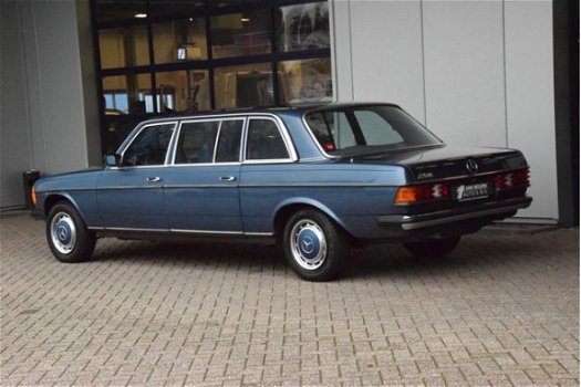 Mercedes-Benz 250 - (W123) pullman 8-persoons oldtimer nette staat - 1