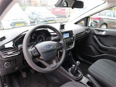 Ford Fiesta - 1.1 Trend met Driver Assistance pack en cruise control