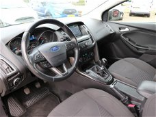 Ford Focus - 1.5 Titanium Edition 150pk 5-drs met navigatie