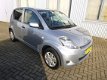 Daihatsu Sirion - 2 1.3i 16V DVVT Automaat + Airco - 1 - Thumbnail