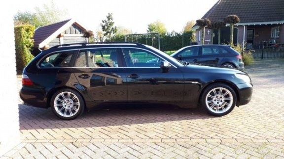 BMW 5-serie Touring - 525D HIGH EXECUTIVE - 1