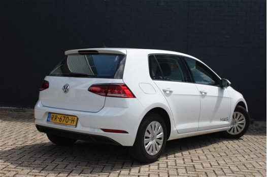 Volkswagen Golf - 1.0 TSI Trendline - 1