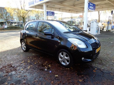 Toyota Yaris - 1.3 VVTi Luna MMT 5drs automaat - 1