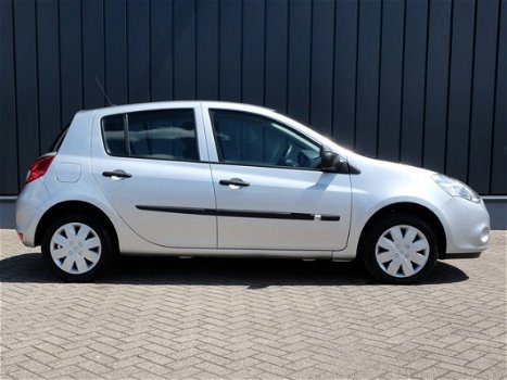 Renault Clio - 1.2 16V 75 5-DRS S-LINE navi - 1