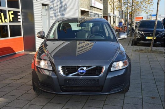 Volvo V50 - 2.0F Kinetic NIEUW STAAT I 5Drs I Airco I Sport velgen I Dealer onderhouden I Nwe APK - 1