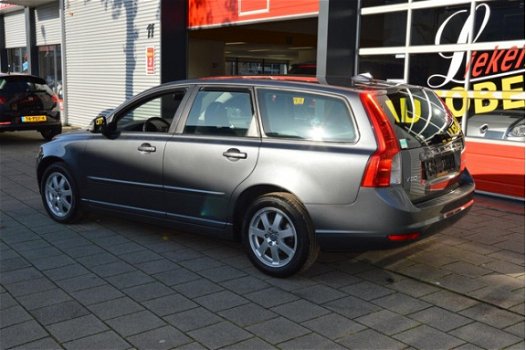 Volvo V50 - 2.0F Kinetic NIEUW STAAT I 5Drs I Airco I Sport velgen I Dealer onderhouden I Nwe APK - 1