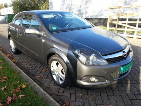 Opel Astra GTC - 1.3 CDTI Inovation. veel opties. 2008 - 1