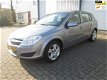 Opel Astra - 1.4 Business met slechts 28.000km gelopen - 1 - Thumbnail