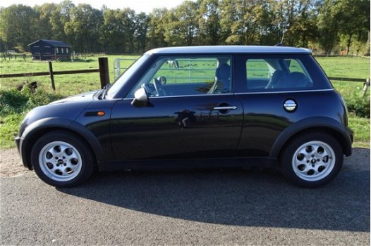 Mini Mini One - 1.6 zeer nette wagen en pas 33.656km gereden Airco - 1