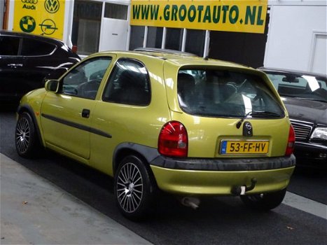 Opel Corsa - 1.4i-16V Sport Airco Stuurbekrachtiging Trekhaak - 1