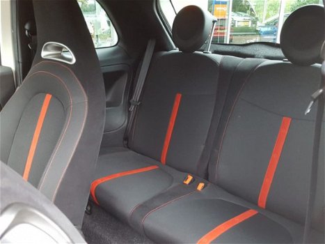 Abarth 500 - 1.4 16V 158PK MULTI-AIR | XENON | SPORTSTOELEN | AIRCO | INTERSCOOP HIFI | BLUE&ME CARK - 1