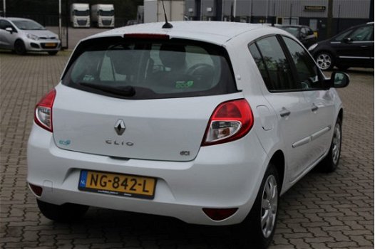 Renault Clio - 1.5 dCi Collection Euro 5 airco, navigatie, radio cd speler, elektrische ramen, cruis - 1