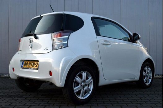 Toyota iQ - 1.0 VVTi Comfort Airco, 15 Inch LMV, Originele Audio - 1