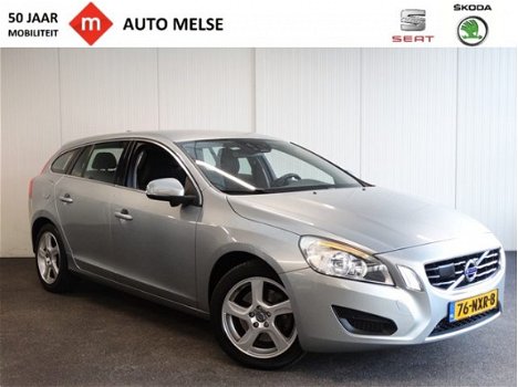 Volvo V60 - 2.0T 149KW AUT6 Momentum Business Edition - 1