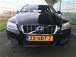 Volvo V70 - 2.0T 203 pk Momentum Automaat Navigatie Leer Verwarmbare voorstoelen - 1 - Thumbnail