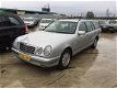 Mercedes-Benz E-klasse - E 240 - 1 - Thumbnail