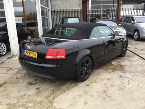 Audi A4 Cabriolet - 2.5 V6 TDI Exclusive - 1