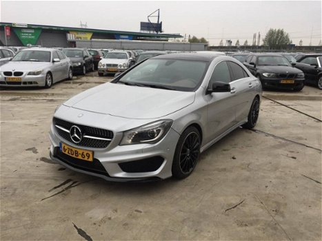 Mercedes-Benz CLA-Klasse - CLA 220 d Ambition AMG - 1