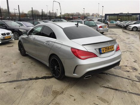 Mercedes-Benz CLA-Klasse - CLA 220 d Ambition AMG - 1