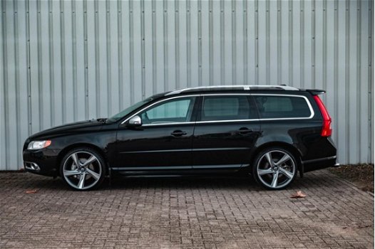 Volvo V70 - 3.2 Summum Automaat NAVIGATIE / STOELVERWARMING - 1