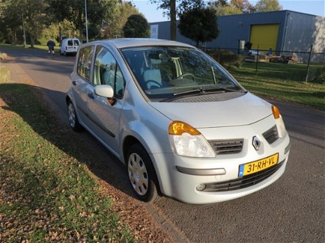 Renault Modus - 1.2 16V Dynamique - 1