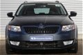 Skoda Octavia Combi - 1.4 TSI 140pk Ambition Navigatie PDC Stoelverwarming 227 - 1 - Thumbnail