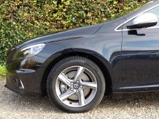 Volvo V40 - 2.0 D4 190PK R-Design Business Elektrisch verstelbare bestuurdersstoel