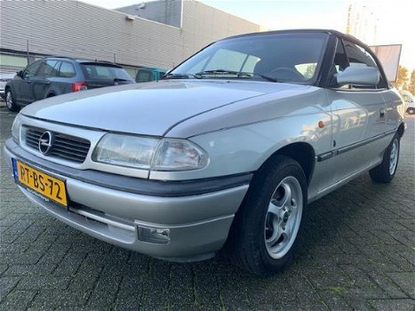 Opel Astra Cabriolet - 1.6i - 1