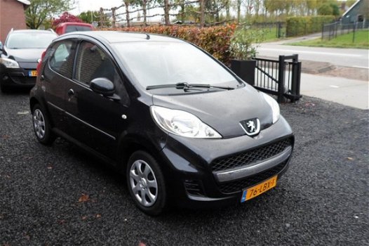 Peugeot 107 - 1.0-12V XS - 1