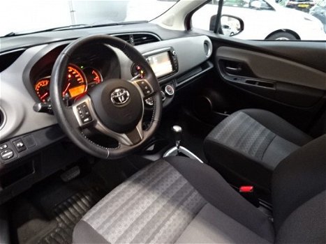 Toyota Yaris - 1.3 VVT-i Style | Airco | Parkeercamera | Bluetooth - 1