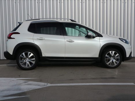 Peugeot 2008 - SUV 1.2 130 pk Allure Camera | Grip Control - 1