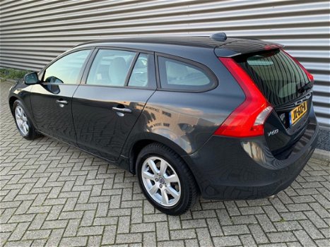 Volvo V60 - 1.6 DRIVe Momentum Leder Navigatie - 1