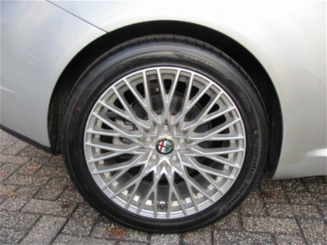 Alfa Romeo Spider - 3.2 JTS Q4 Exclusive - 1