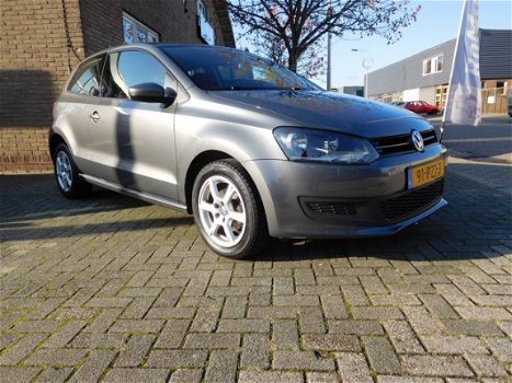 Volkswagen Polo - 1.4 Comfortline Navi - 1