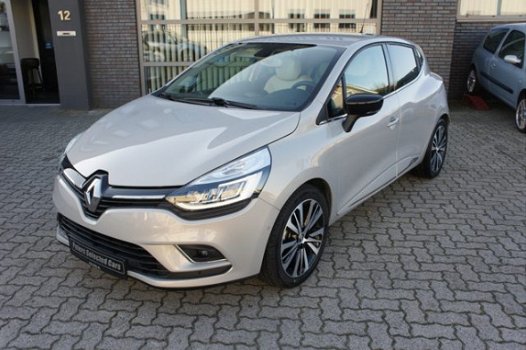 Renault Clio - 1.2 TCe Initiale Paris MEEST Luxe Uitvoering Bose/Camera/Cruise/LED/Nappa_Leder/Navi/ - 1