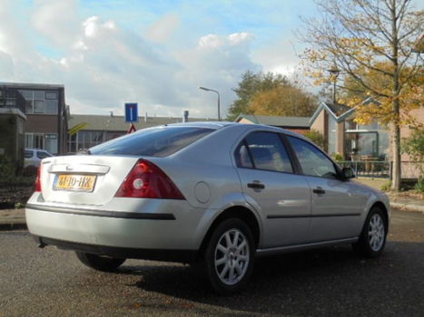 Ford Mondeo - 1.8-16V Business Edition * Airco * Nw-Apk * 5Drs * KOOPJE - 1