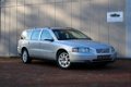 Volvo V70 - 2.4 D5 AUTOMAAT YOUNGTIMER BTW AUTO - 1 - Thumbnail