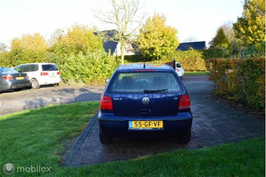 Volkswagen Polo - 1.4-16V Trendline - 1