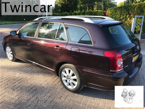 Toyota Avensis Wagon - 1.8 16v VVT-i LUNA ECC NAVI LMV - 1