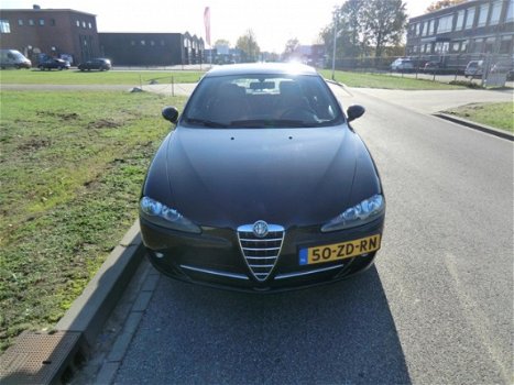 Alfa Romeo 147 - 2.0 T.Spark Business - 1